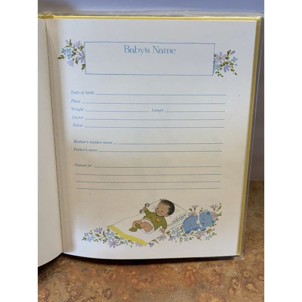 Vintage 70's C.R. Gibson Dolli Tingle Baby 1st 7 Years Book Unused With Cover